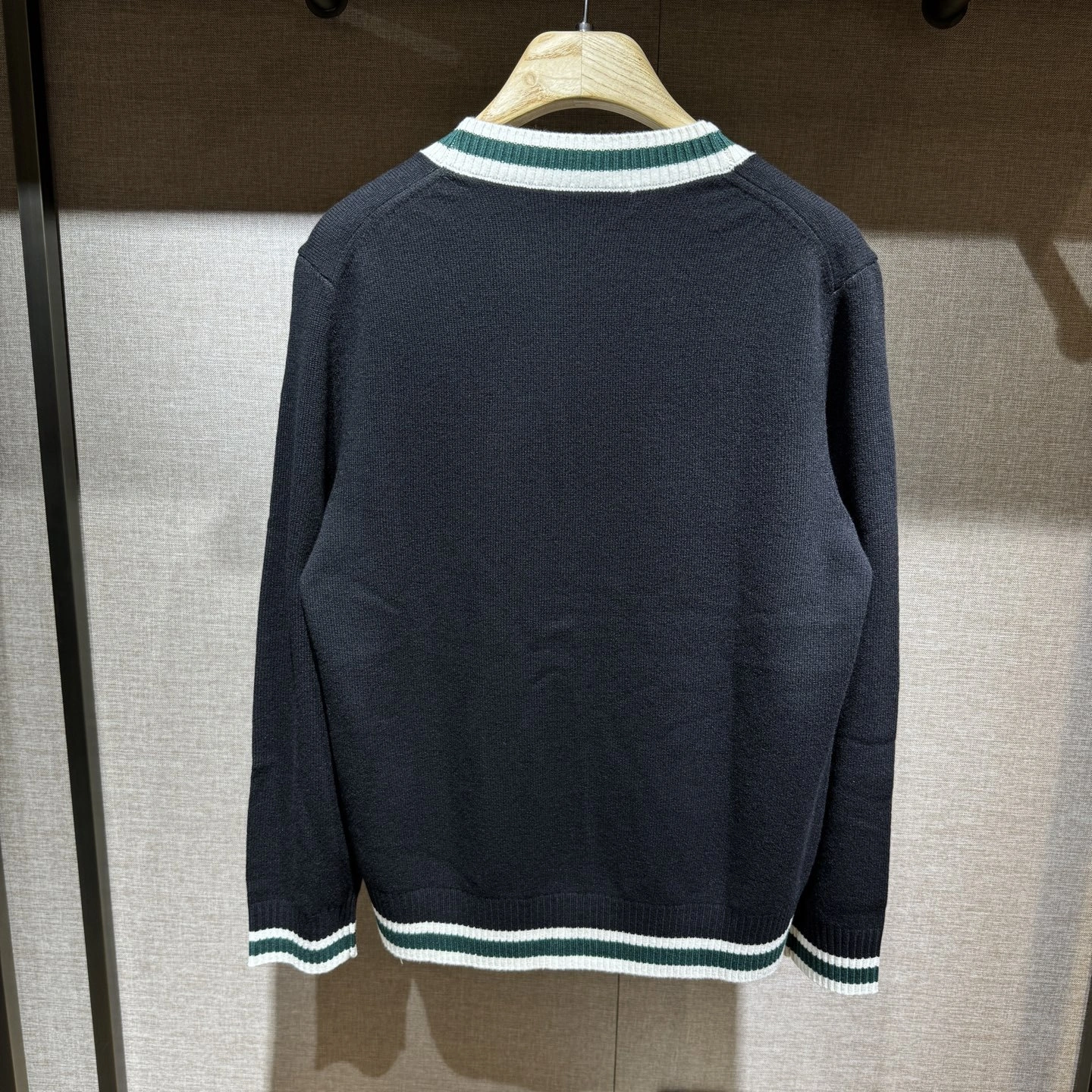 wg.luxury-- 4o835& wool embroidery item: E-F453I2830